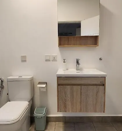 Sandstone Luxury 2 Bedroom Apartment With Lift And Common Pool Flic en Flac Exterior photo