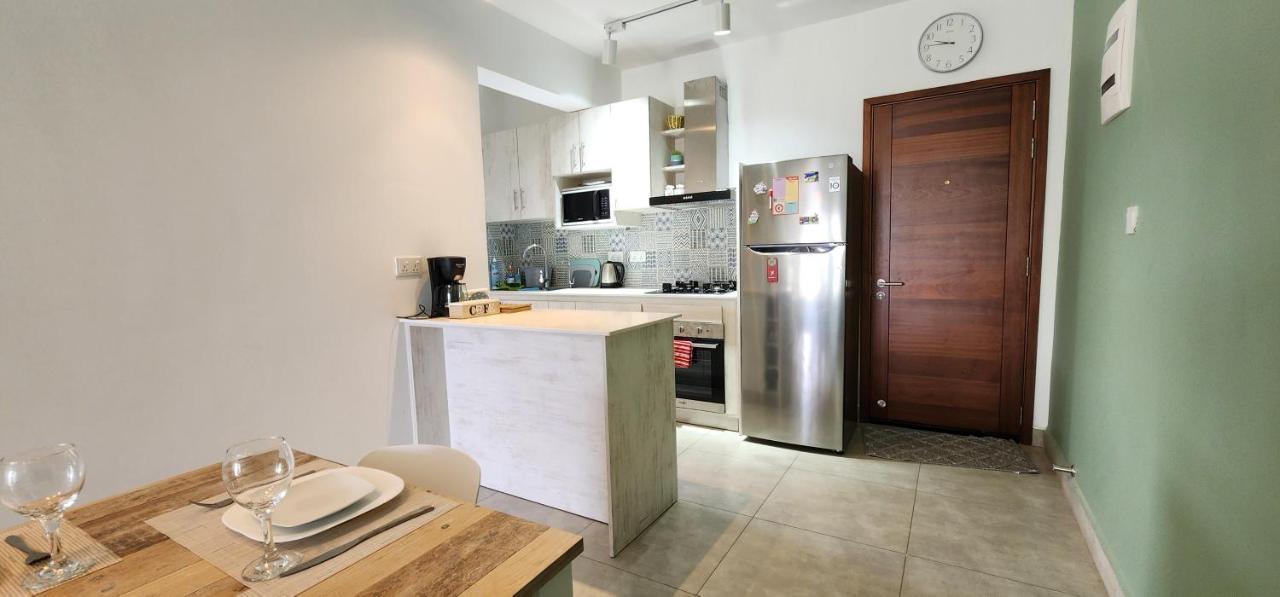 Apartment Sandstone Luxury 2 Bedroom With Lift And Common Pool Flic en Flac