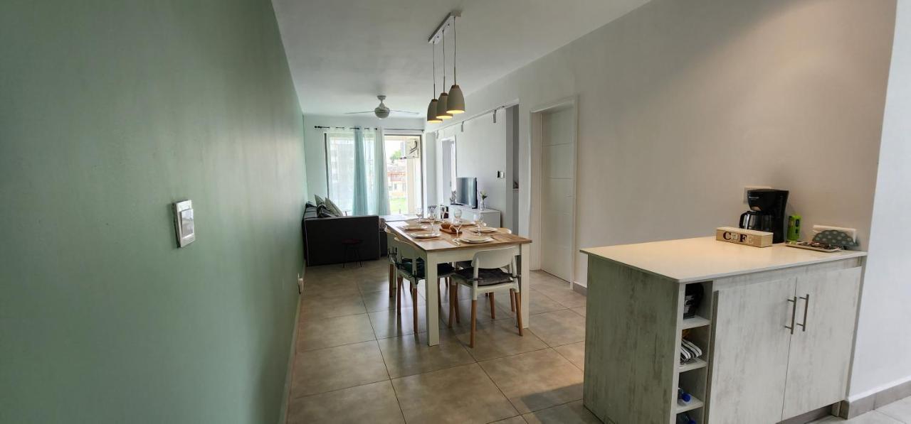 Sandstone Luxury 2 Bedroom With Lift And Common Pool Apartment *
