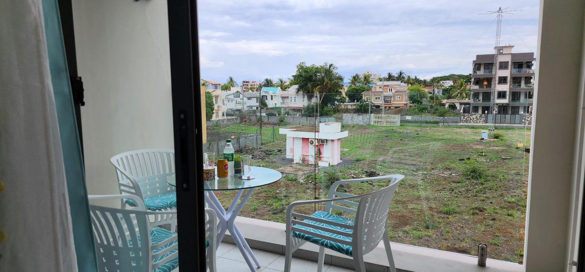 Sandstone Luxury 2 Bedroom With Lift And Common Pool Flic en Flac